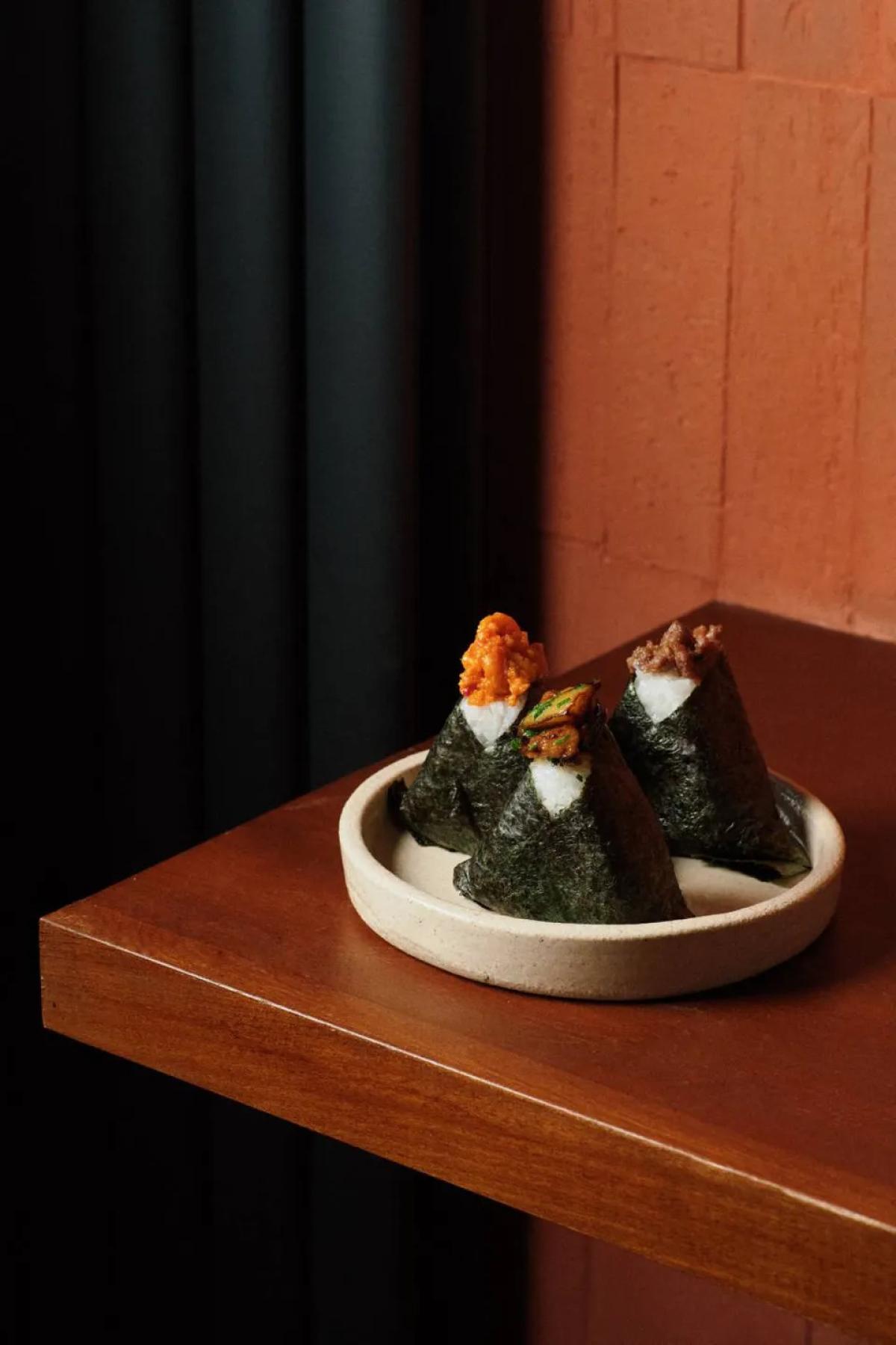 1.75 Paris – Séjournez dans appartements et hôtels élégants - Un dîner d'exception à La Source : une soirée japonaise signée Tsuyoshi Yamakawa